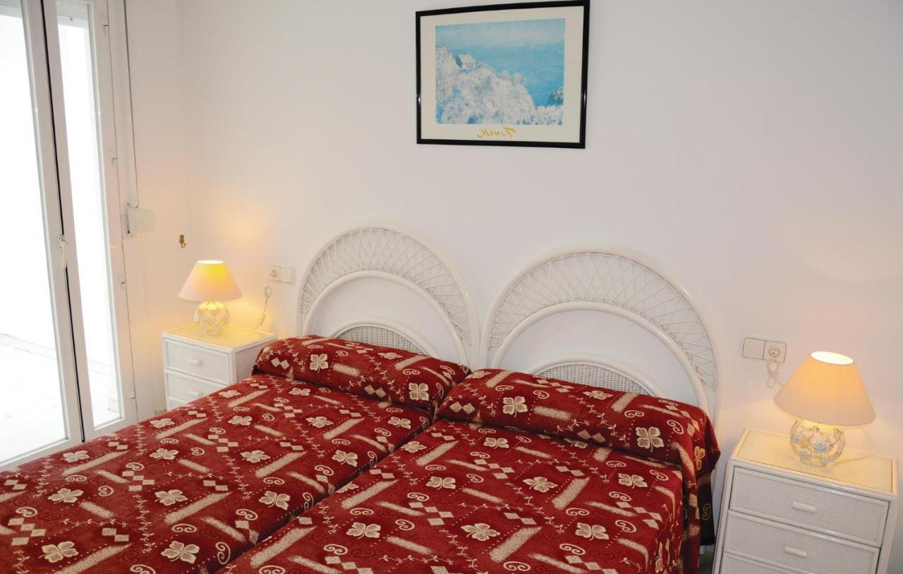 Apartment 3 Bedroom Beautiful In *